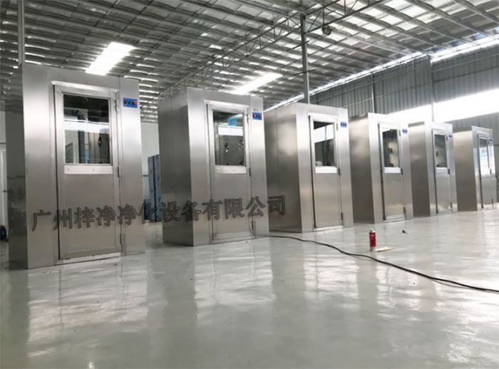 全不銹鋼風(fēng)淋室已被廣泛應(yīng)用于多個(gè)行業(yè)